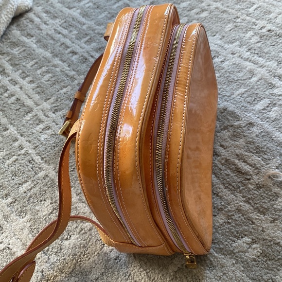 Authentic Louis Vuitton Vernis Backpack - Picture 10 of 16